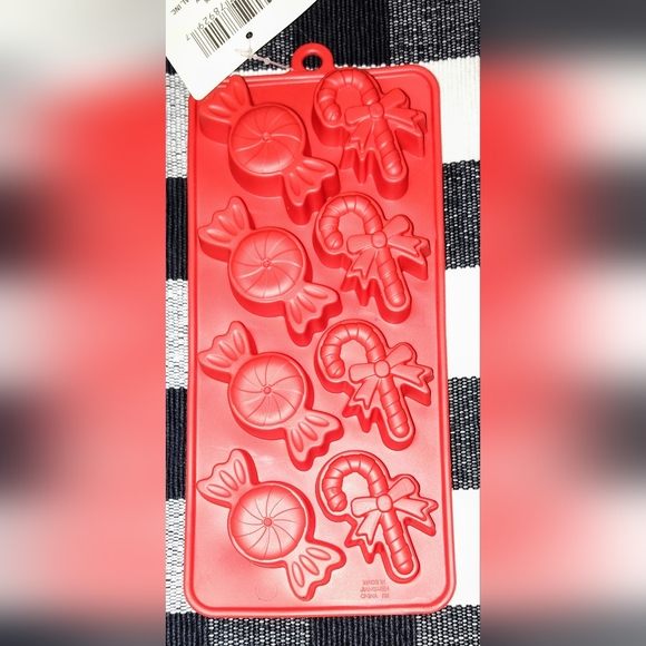 New Bundle of Christmas design Silicone Molds. - Picture 4 of 7